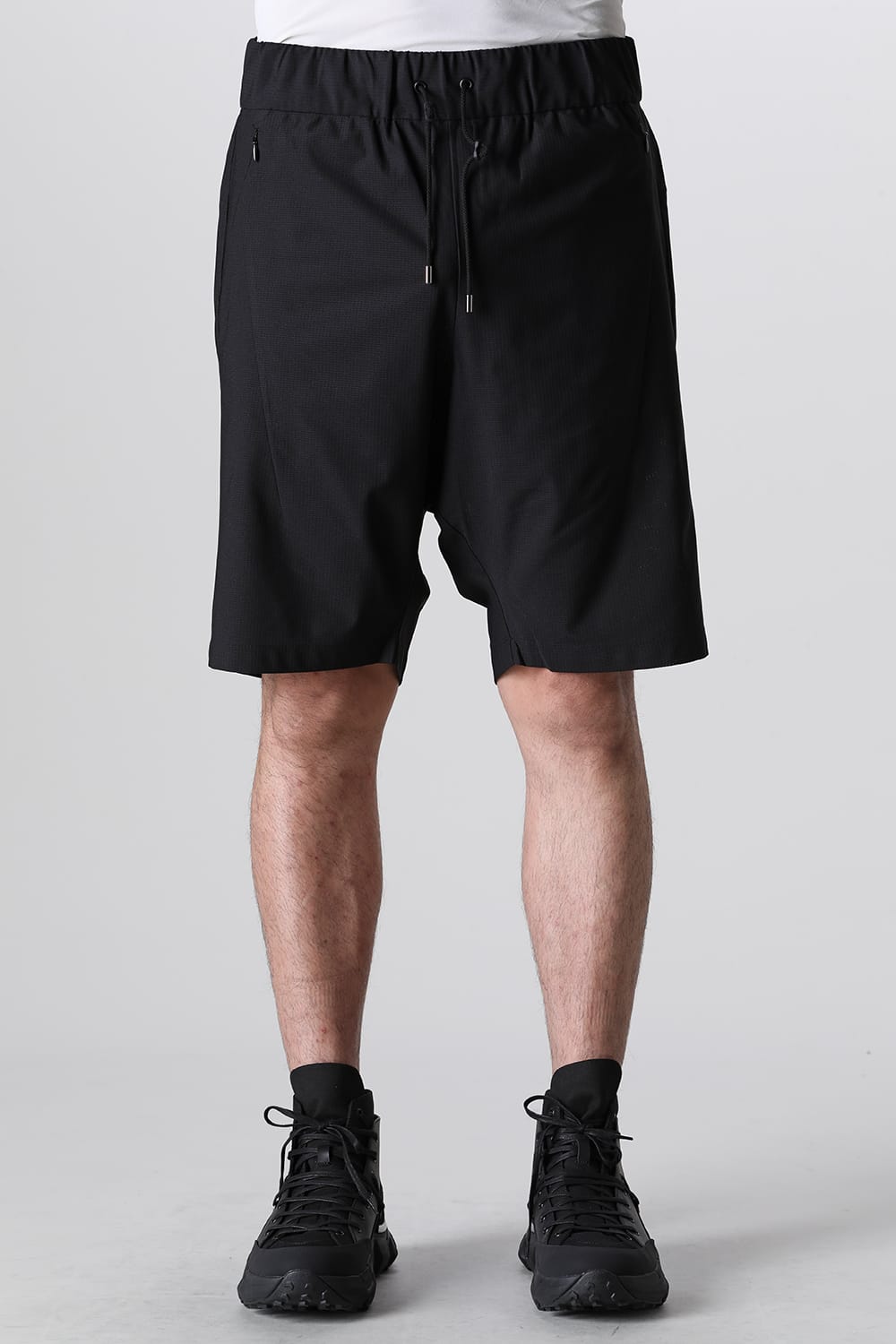 Ventilation Loose Short Pants