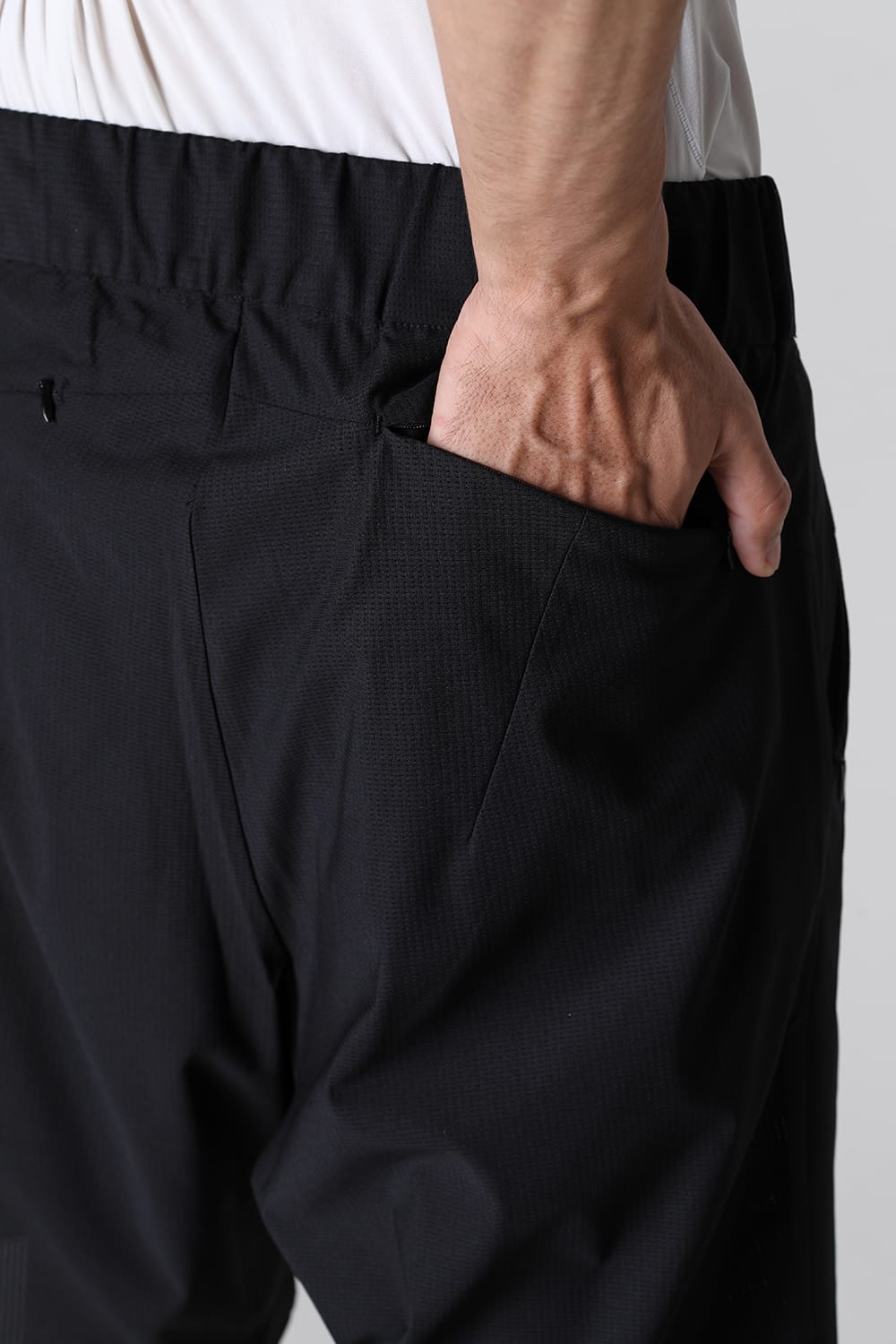 Ventilation Loose Short Pants