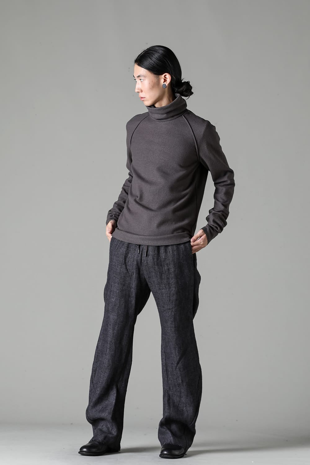 High Neck Long Sleeve T-Shirt Compressed Washer Wool Jersey Charcoal