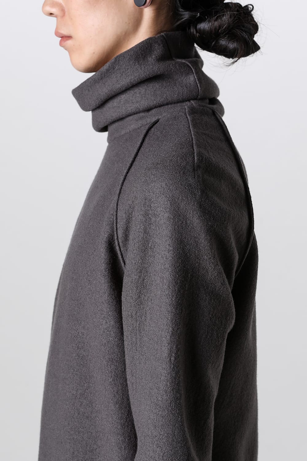 High Neck Long Sleeve T-Shirt Compressed Washer Wool Jersey Charcoal