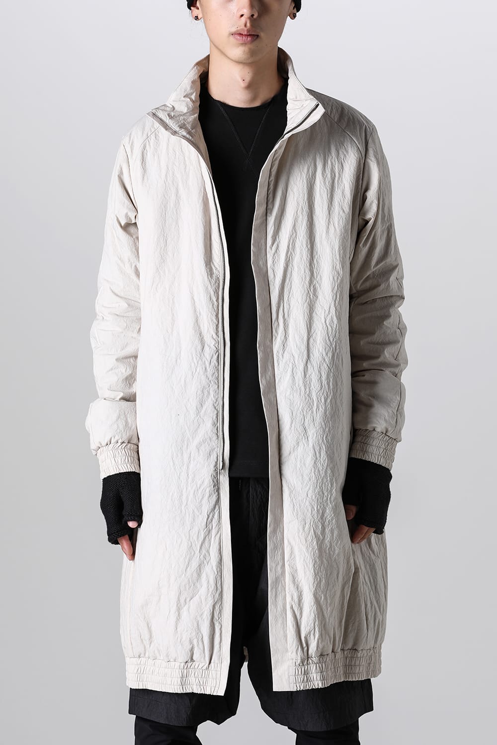 Nylon coat Shrink cotton / nylon White Gray