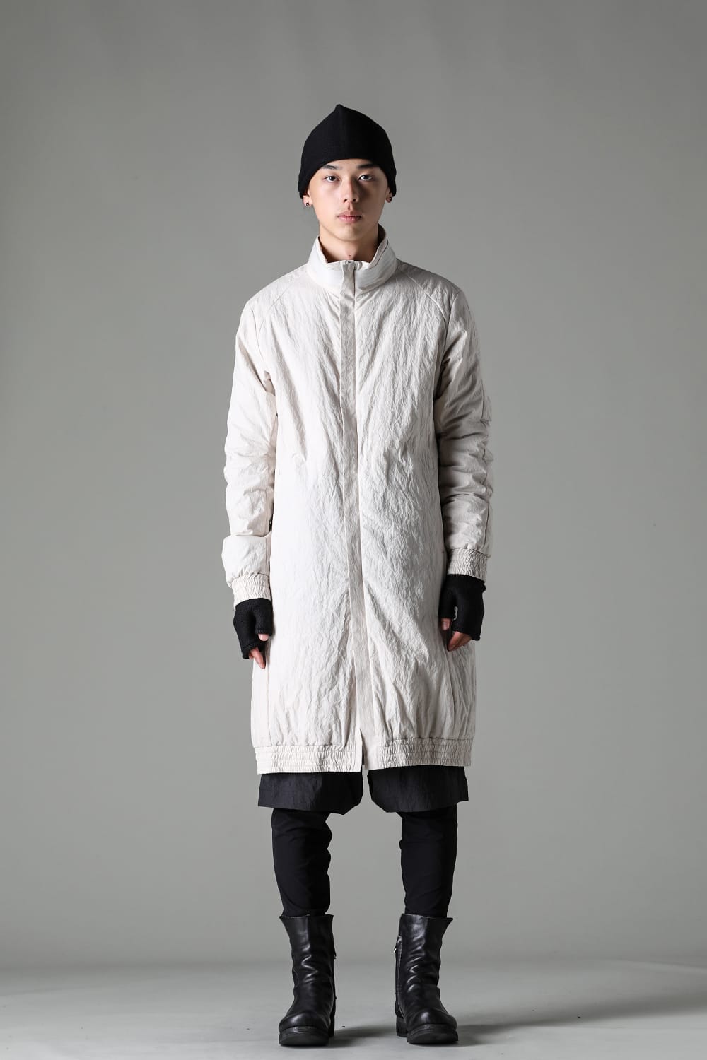Nylon coat Shrink cotton / nylon White Gray