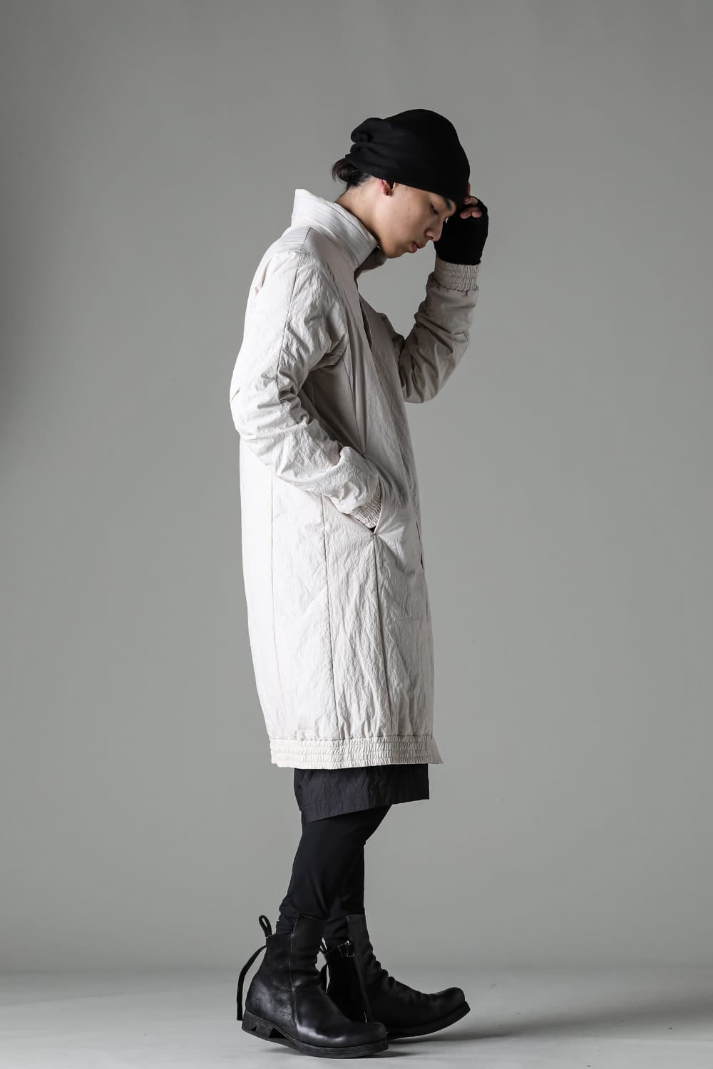 Nylon coat Shrink cotton / nylon White Gray