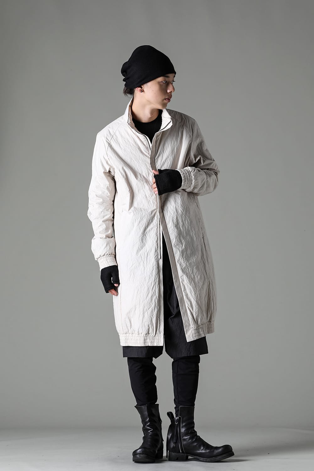 Nylon coat Shrink cotton / nylon White Gray