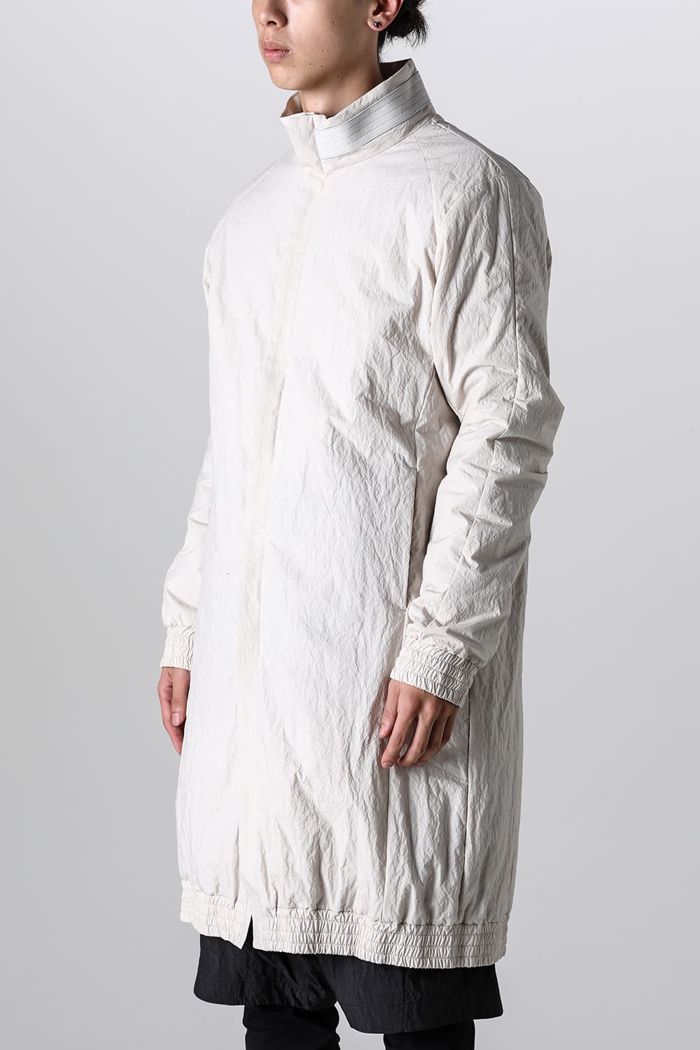Nylon coat Shrink cotton / nylon White Gray