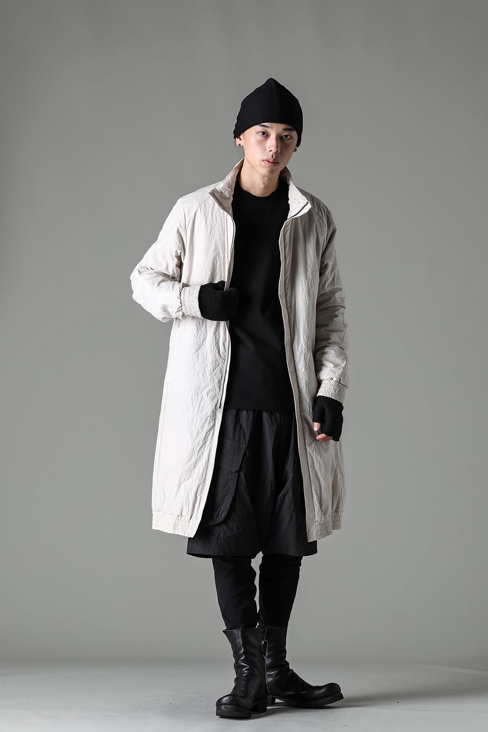 Nylon coat Shrink cotton / nylon White Gray