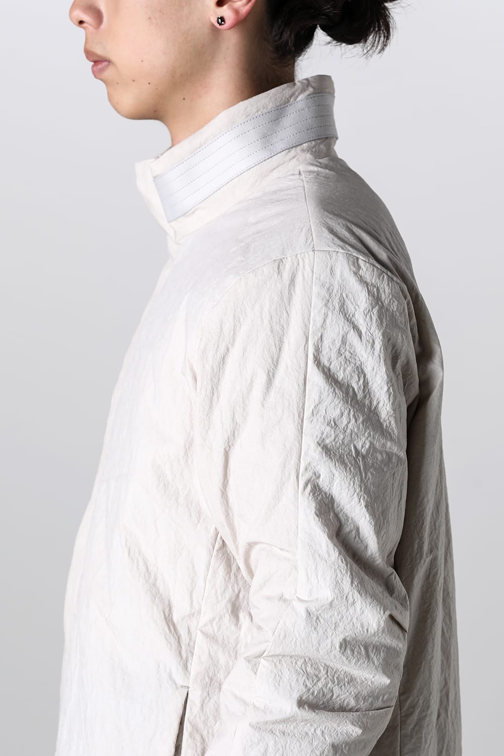 Nylon coat Shrink cotton / nylon White Gray