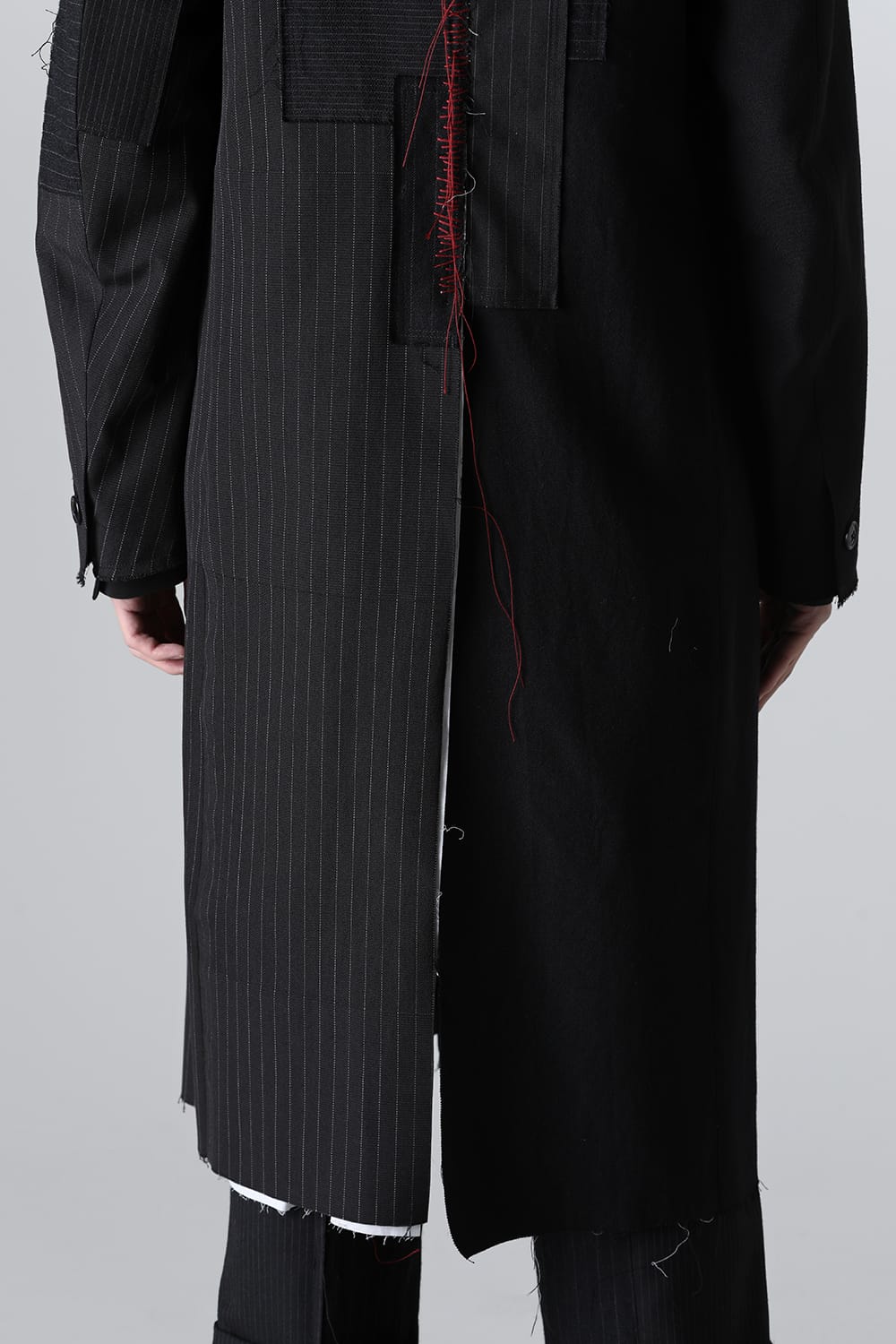 PATCHED CHESTER COAT BLACK / RED STITCH