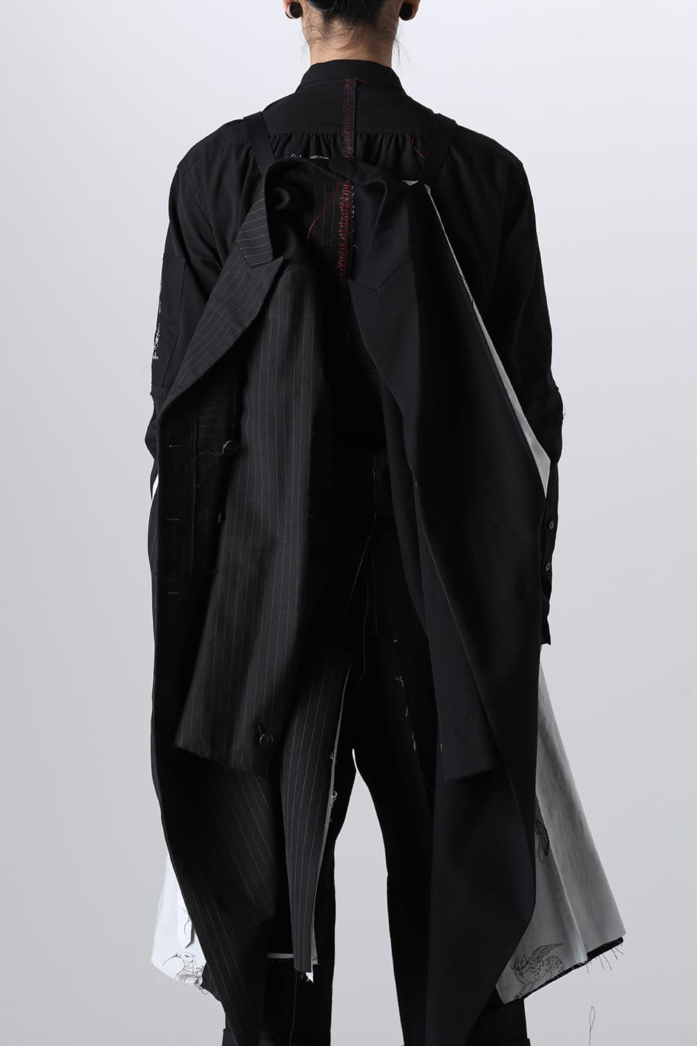PATCHED CHESTER COAT BLACK / RED STITCH