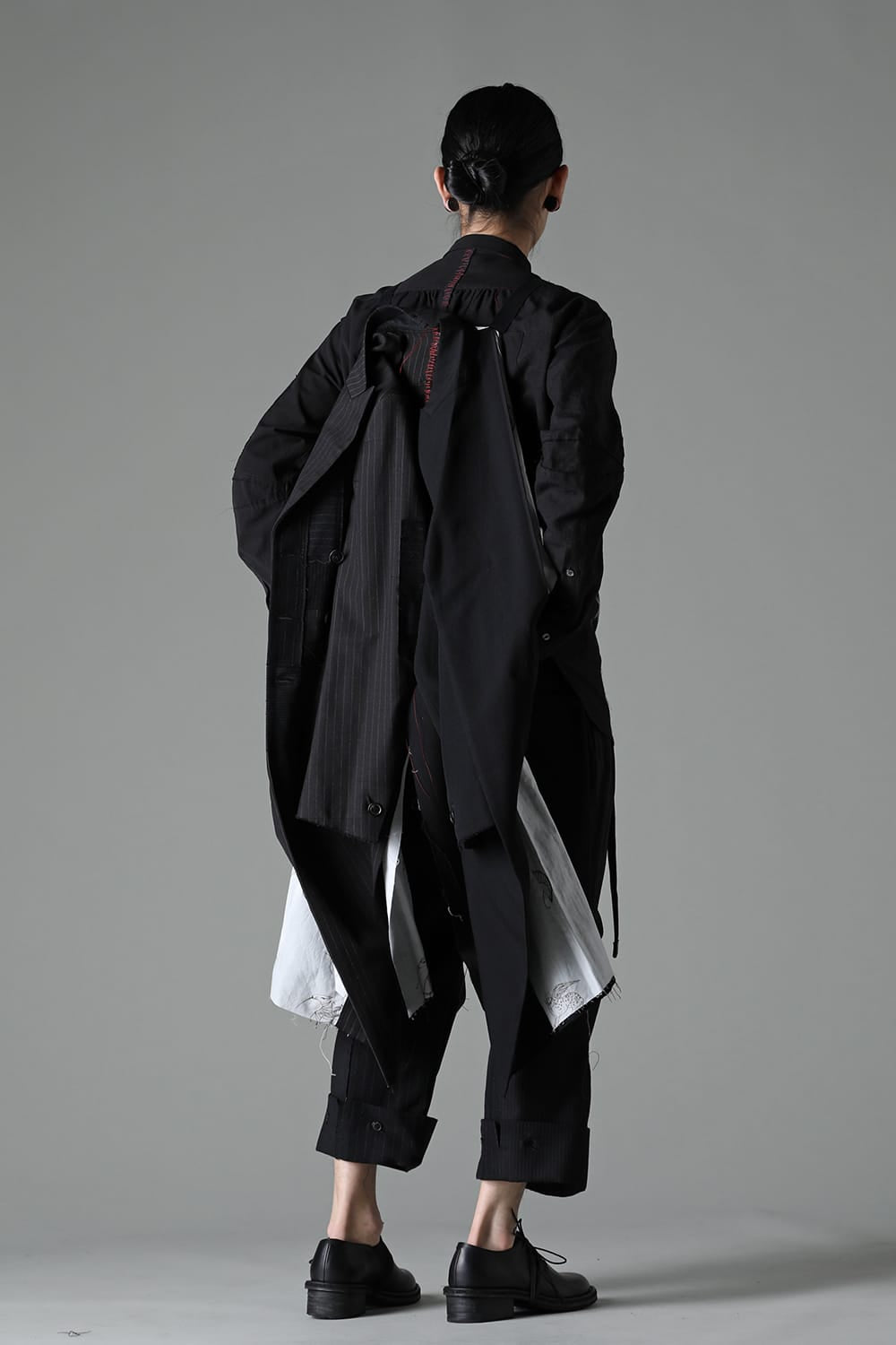 PATCHED CHESTER COAT BLACK / RED STITCH