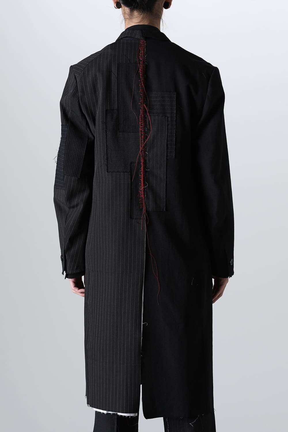 PATCHED CHESTER COAT BLACK / RED STITCH