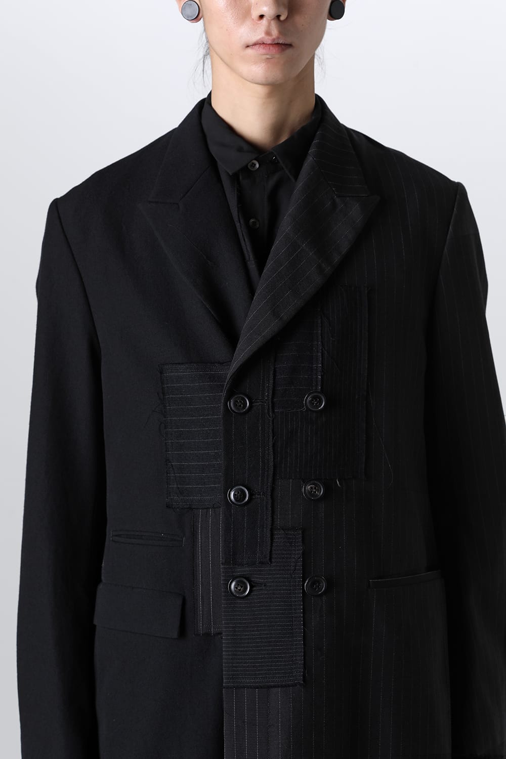 PATCHED CHESTER COAT BLACK / RED STITCH