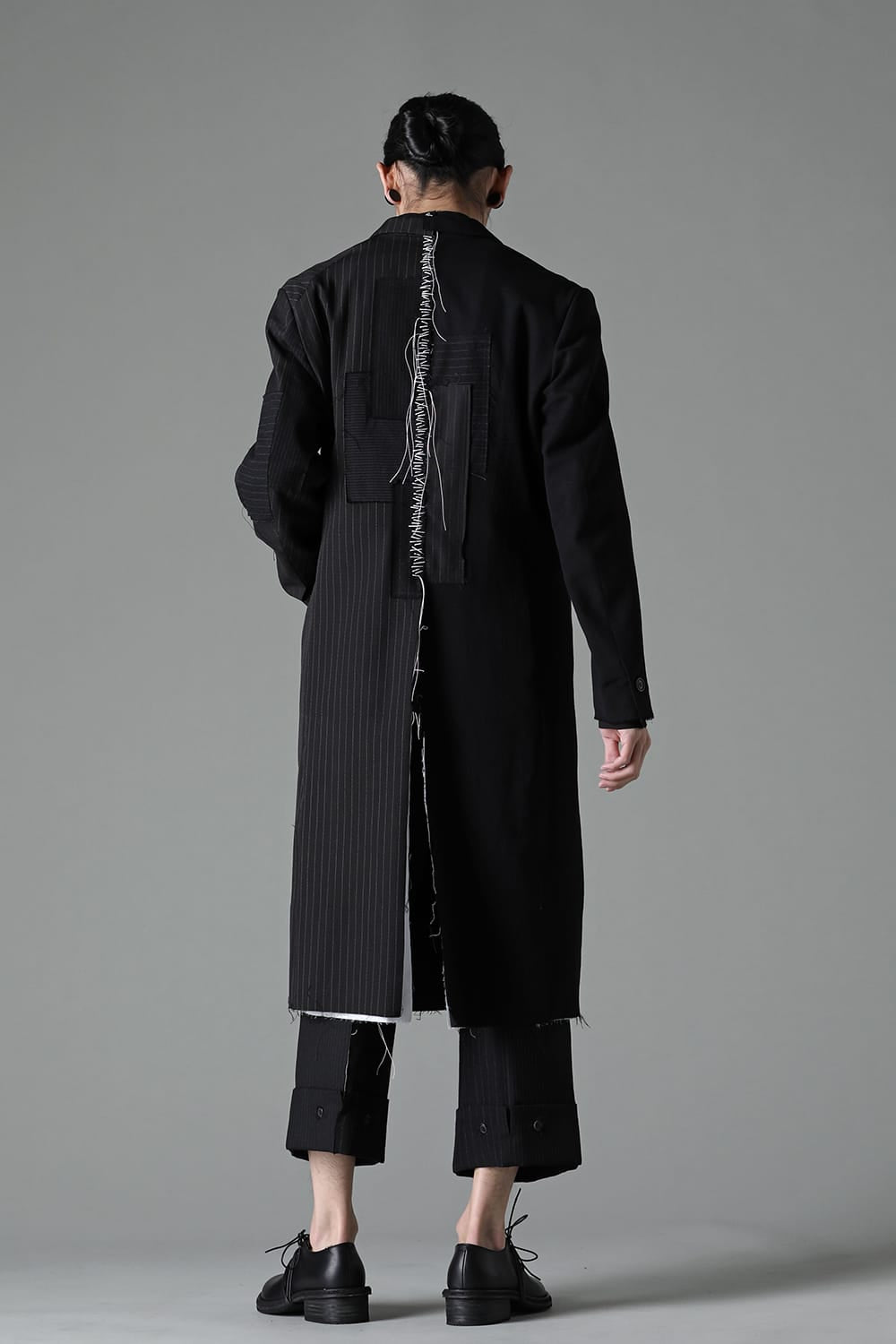PATCHED CHESTER COAT BLACK / WHITE STITCH