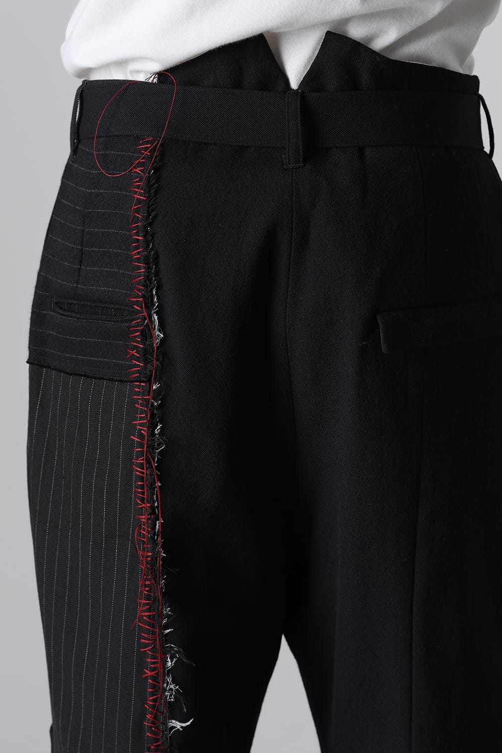 PATCHED WIDE CROPPED TROUSERS BLACK / RED STITCH