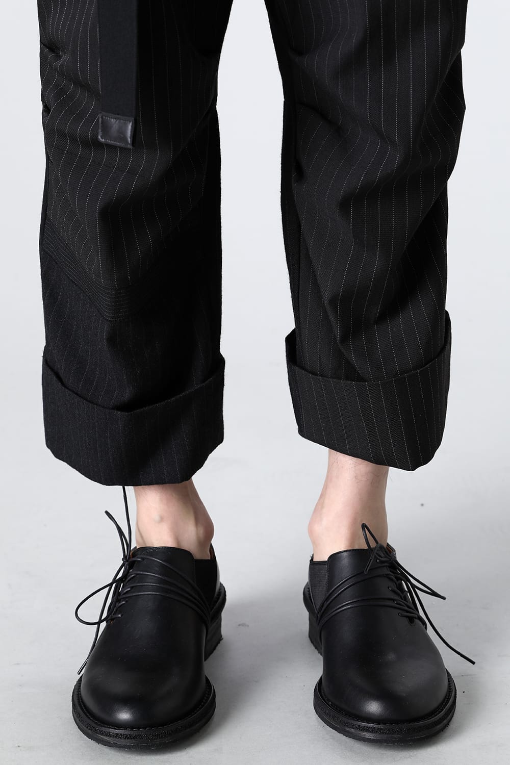 PATCHED WIDE CROPPED TROUSERS BLACK / RED STITCH