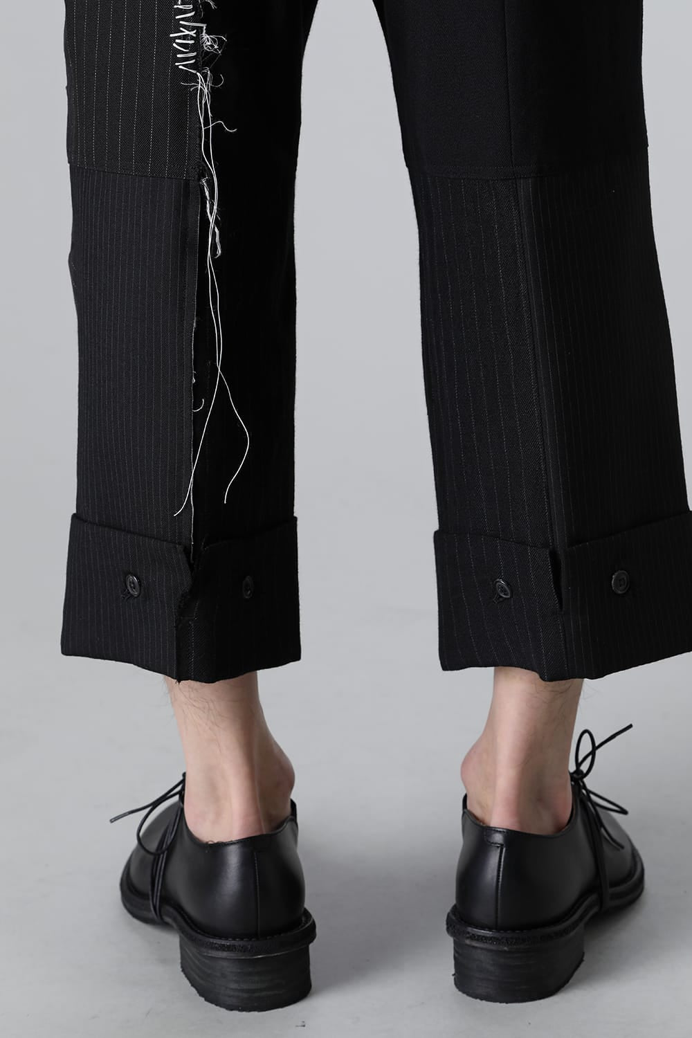 PATCHED WIDE CROPPED TROUSERS BLACK / WHITE STITCH