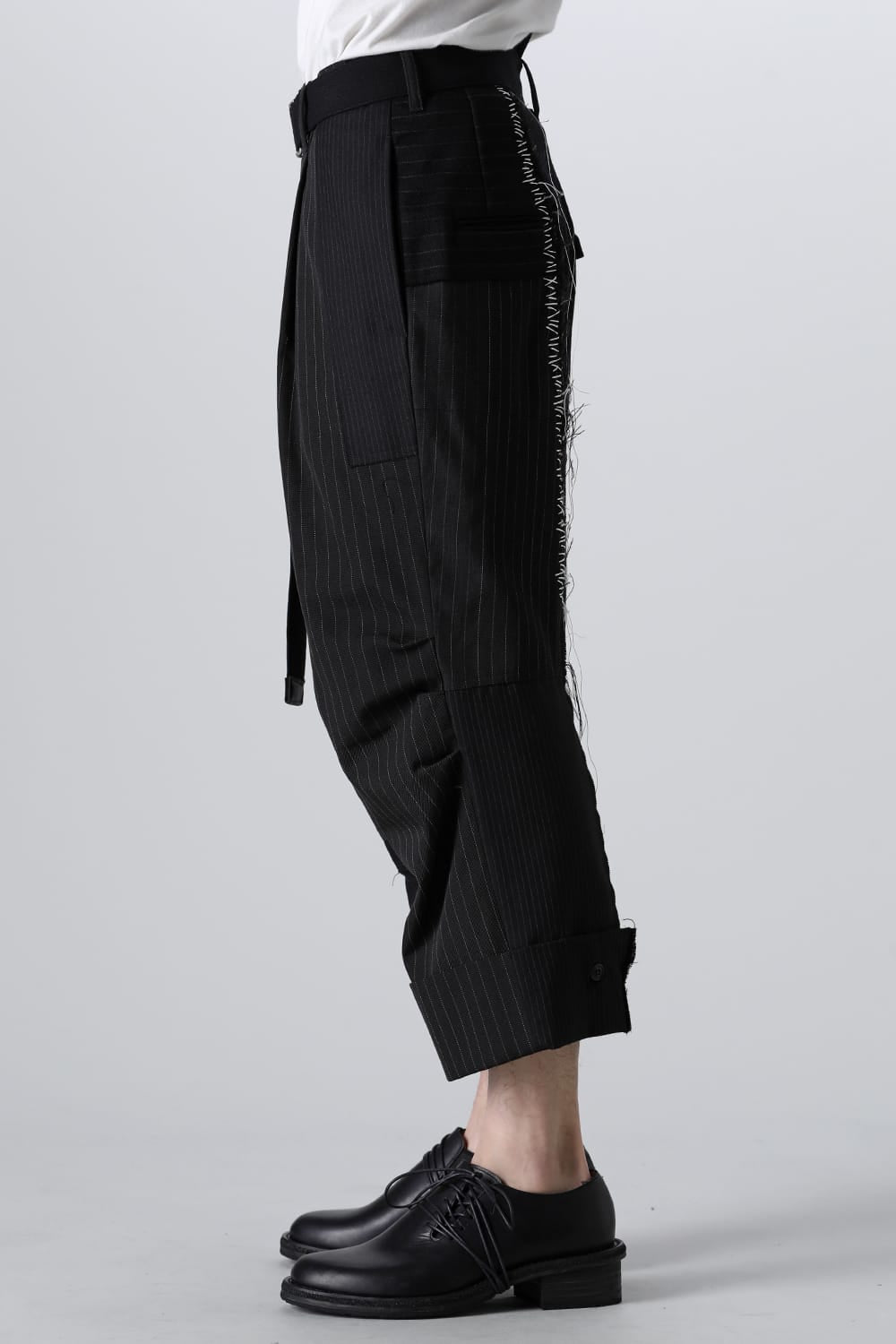 PATCHED WIDE CROPPED TROUSERS BLACK / WHITE STITCH