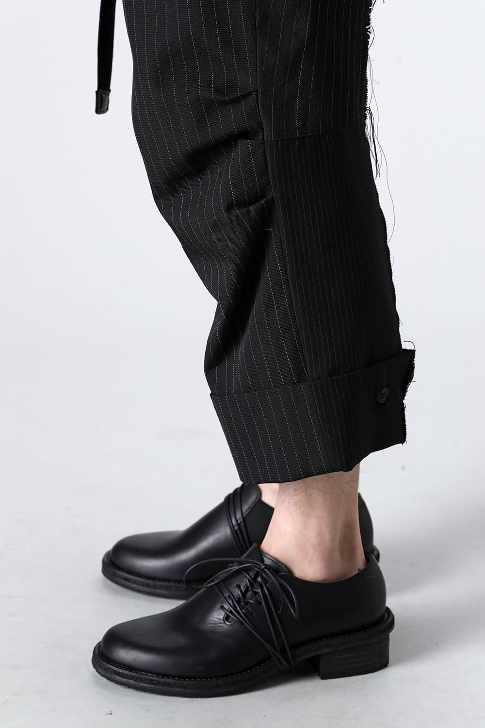 PATCHED WIDE CROPPED TROUSERS BLACK / WHITE STITCH