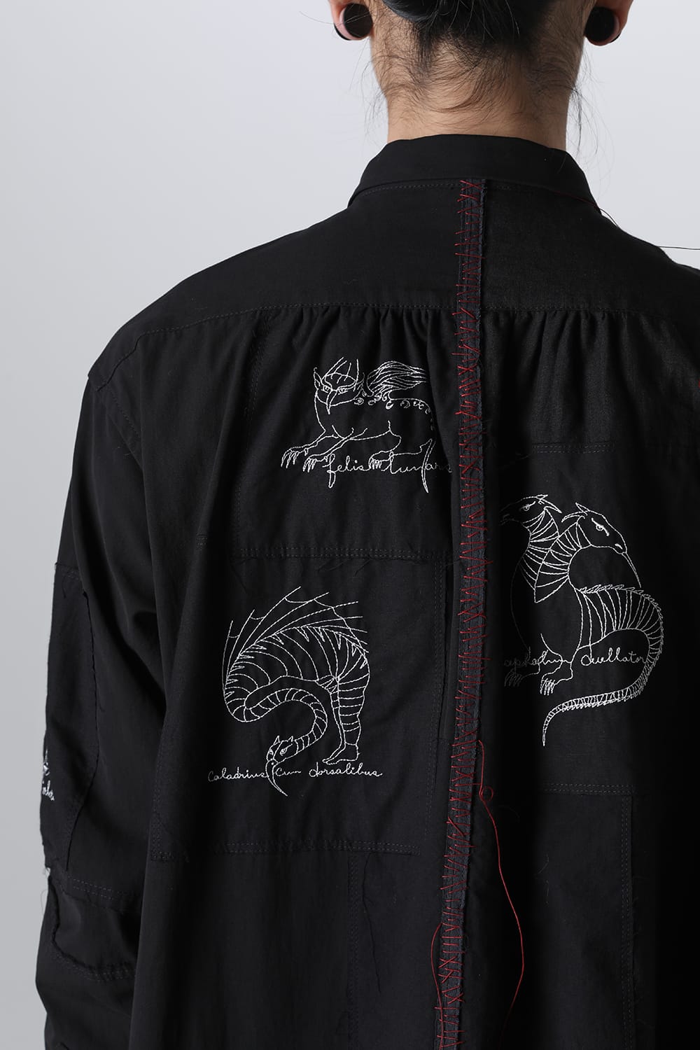 BEASTS EMBROIDERED SHIRT BLACK / RED STITCH