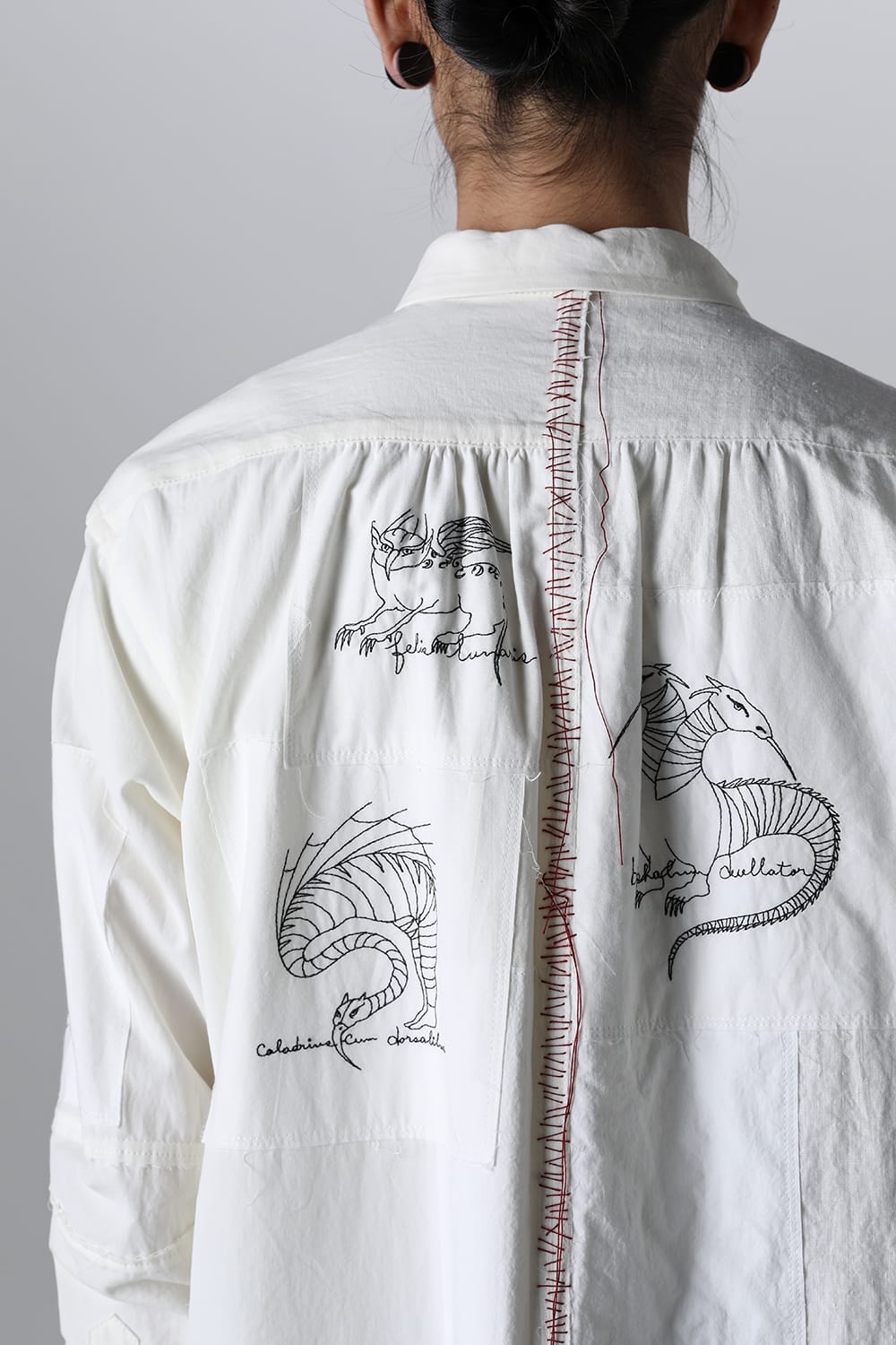 BEASTS EMBROIDERED SHIRT WHITE / RED STITCH