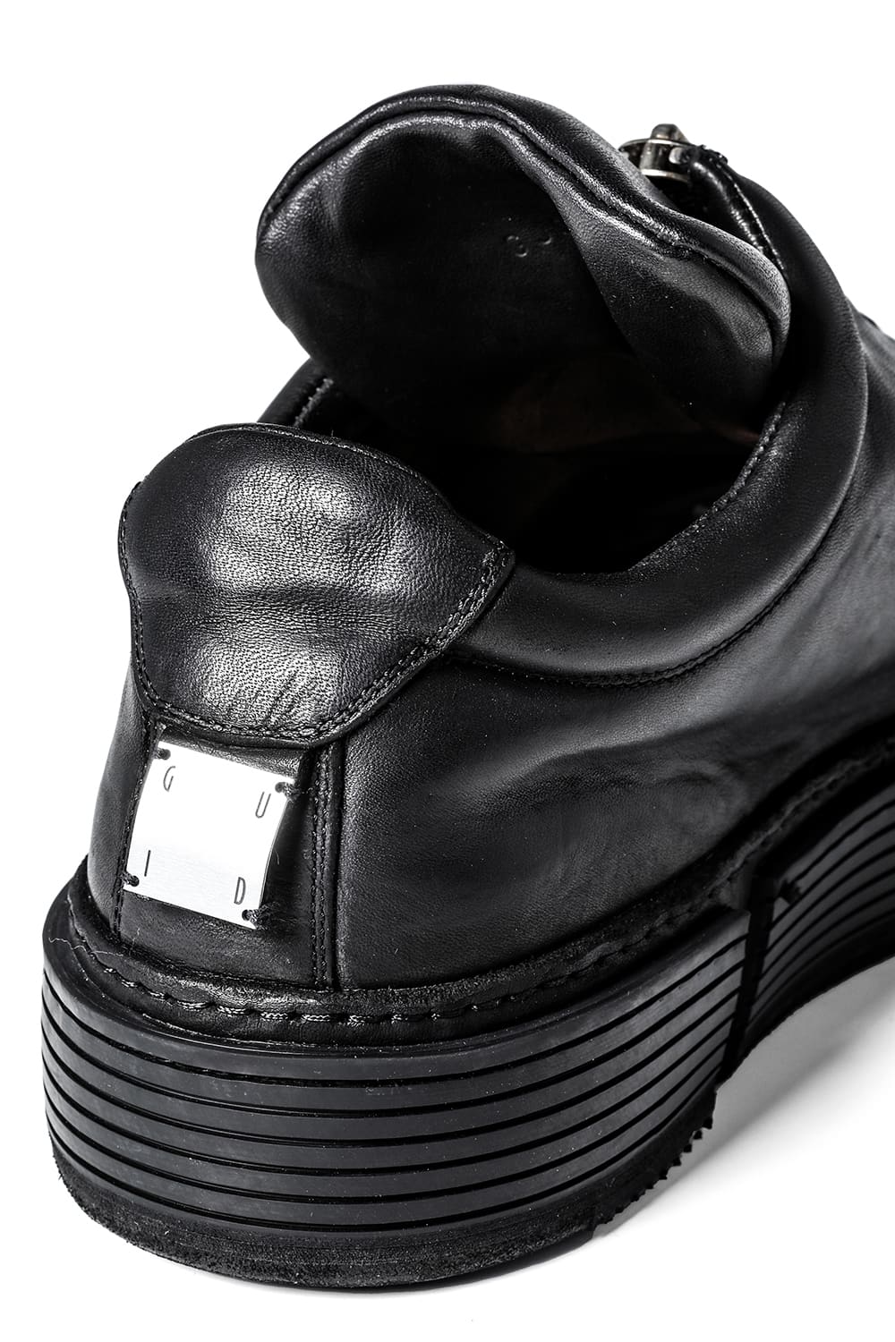 Front Zip Sneaker Horse Full Grain Leather GJ01