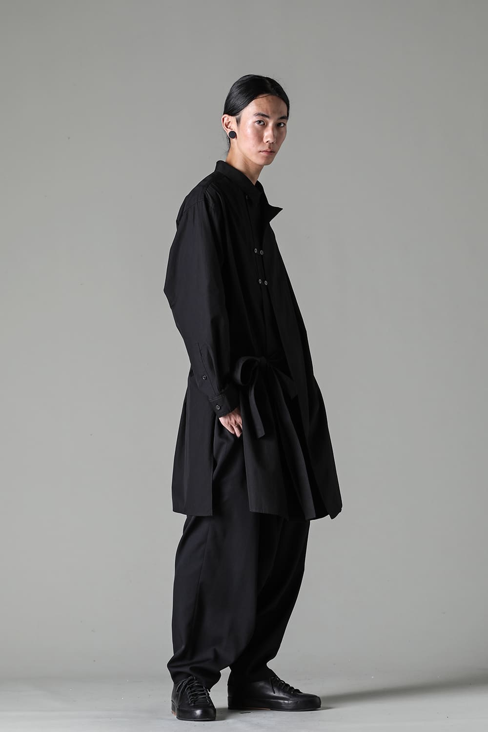 Left 2Layered Chain Stitch Gown Blouse Black