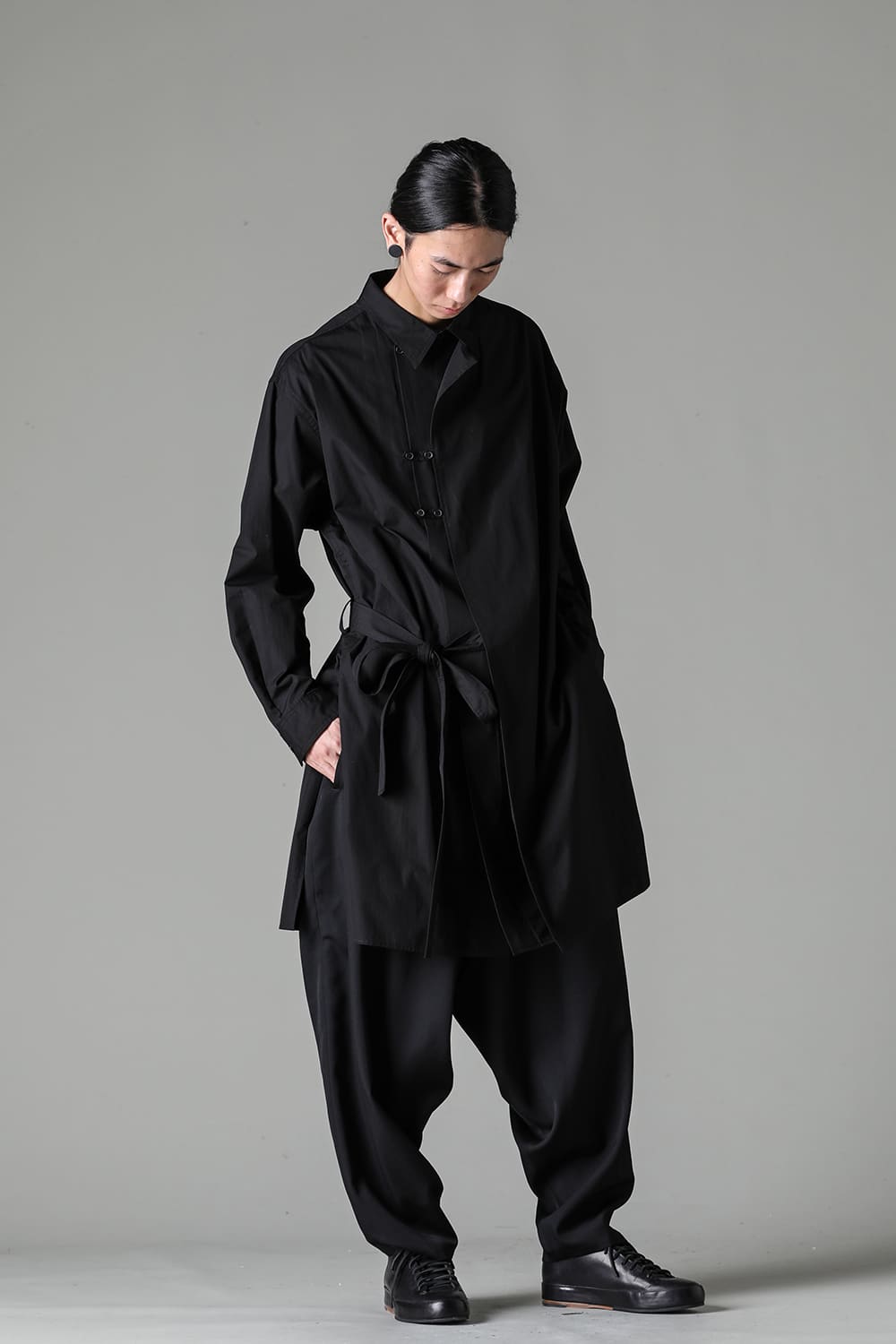 Left 2Layered Chain Stitch Gown Blouse Black