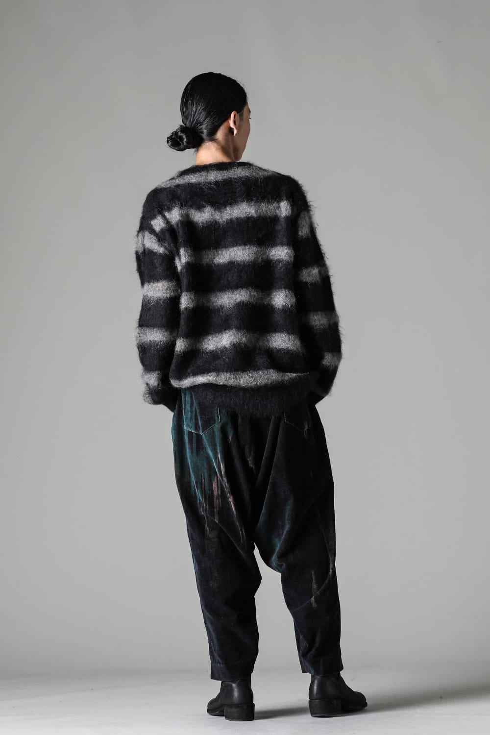 Round Neck Long Sleeve Knit Black