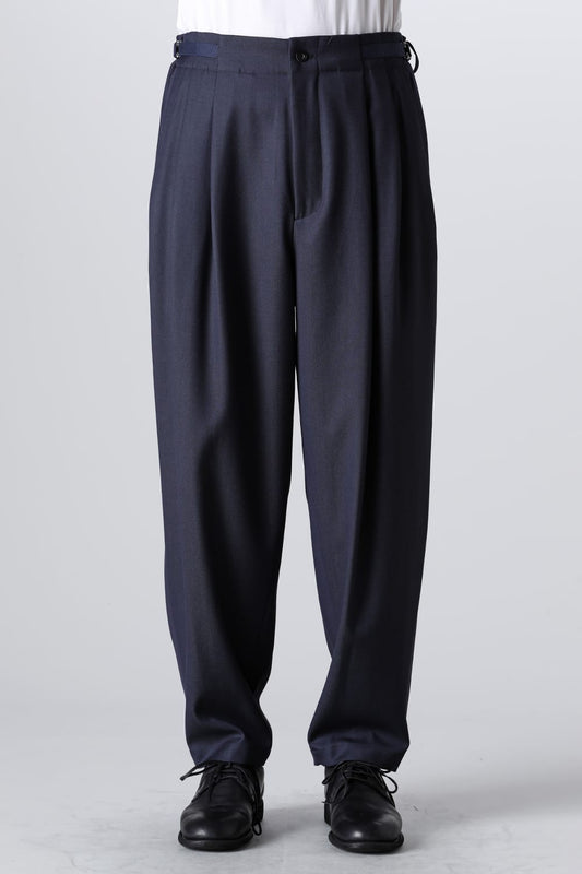 THREE TUCKS TAPERED PANTS