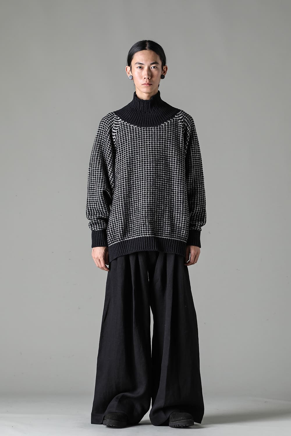 ニット#61 ピッチブラック ナチュラル ラリン