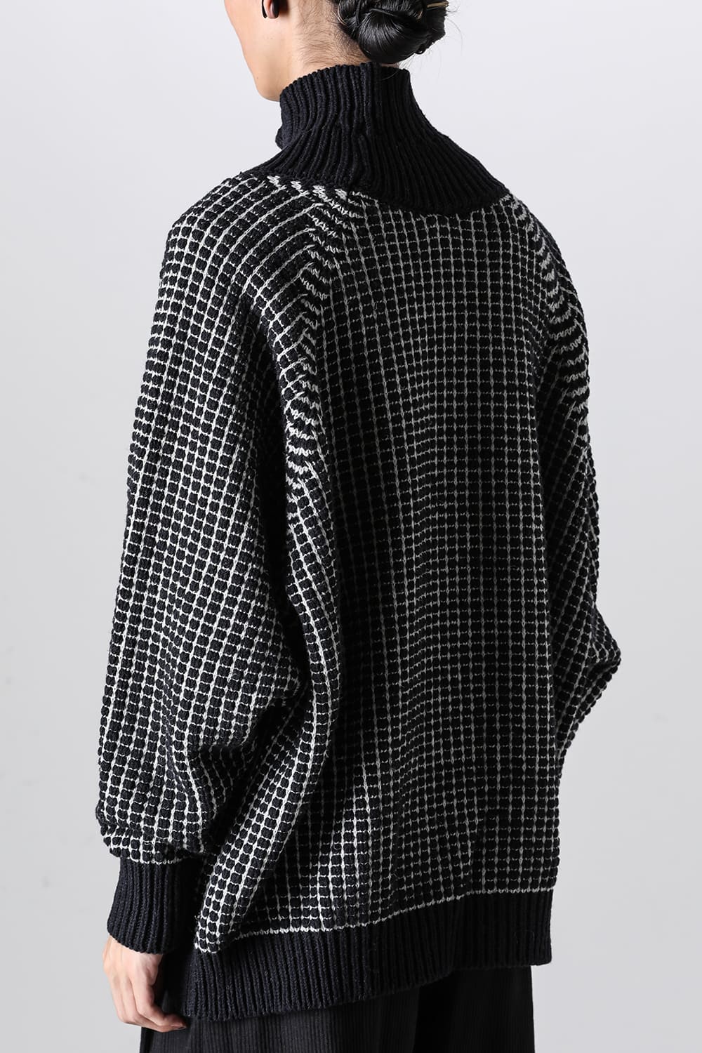 ニット#61 ピッチブラック ナチュラル ラリン