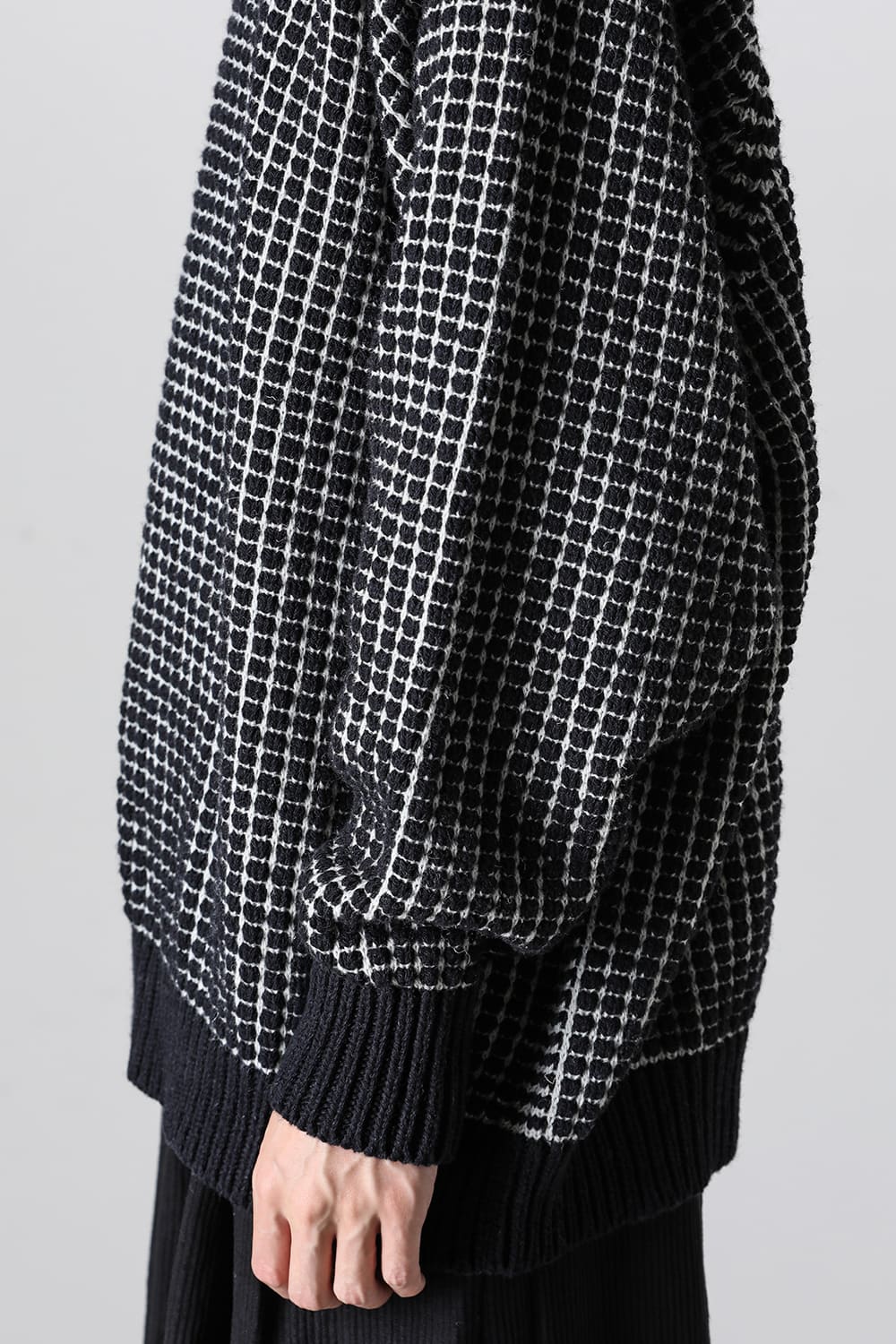 ニット#61 ピッチブラック ナチュラル ラリン