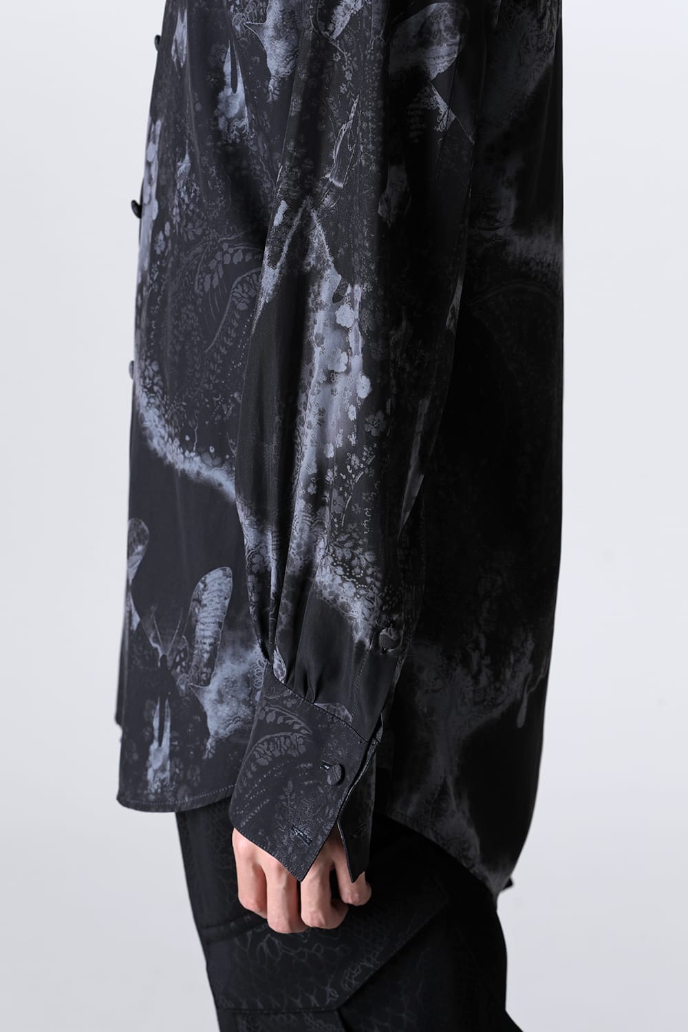 Paisley Print W-Cuffs Shirt Black&Gray