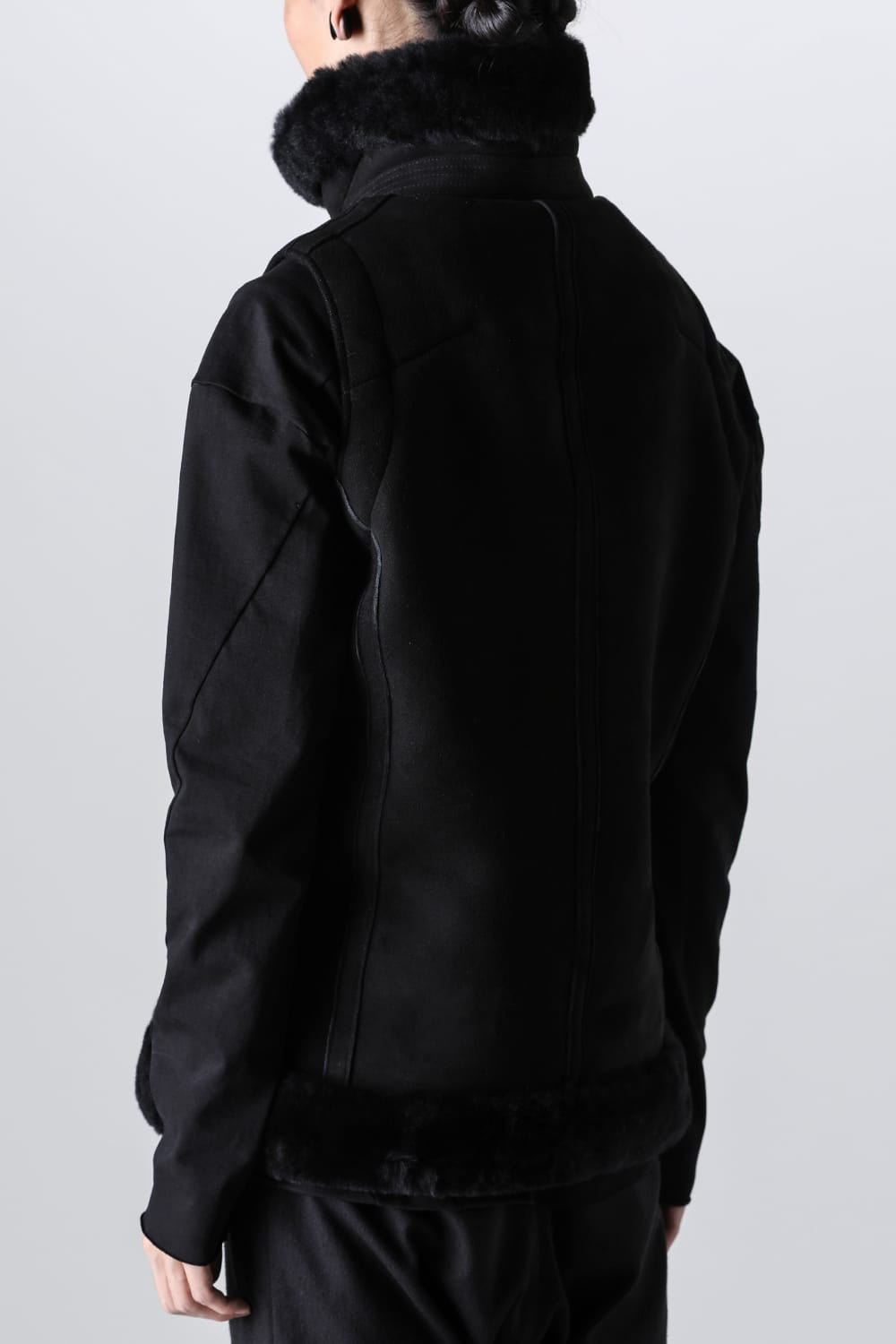 High neck  Vest Sheep Skin Black