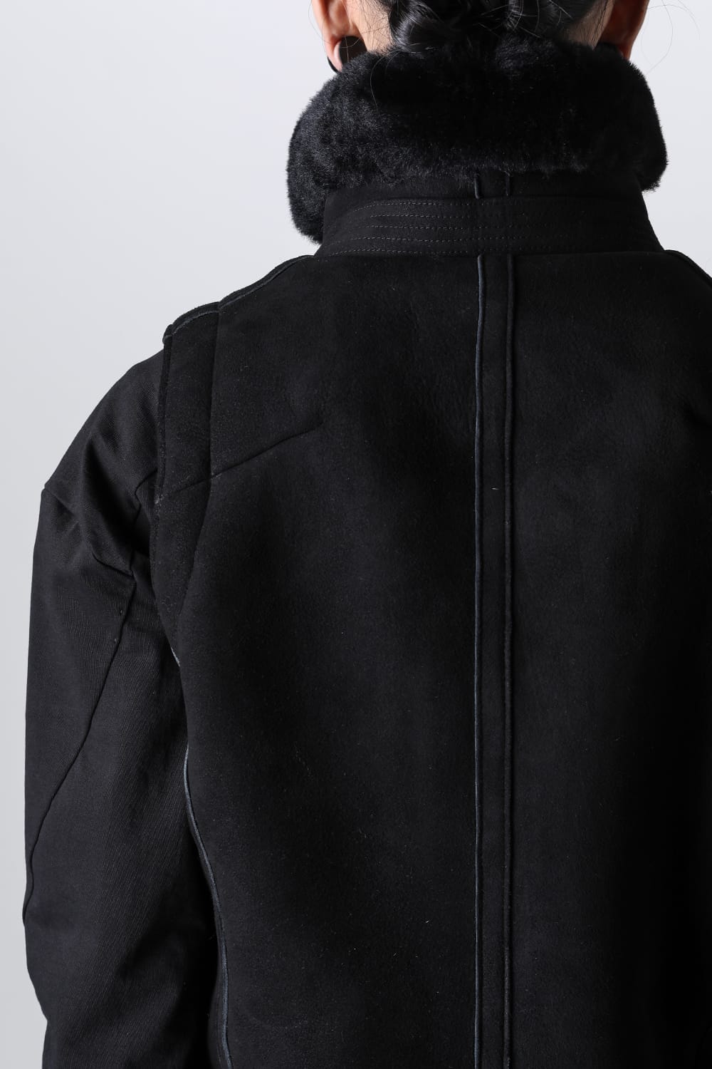 High neck  Vest Sheep Skin Black