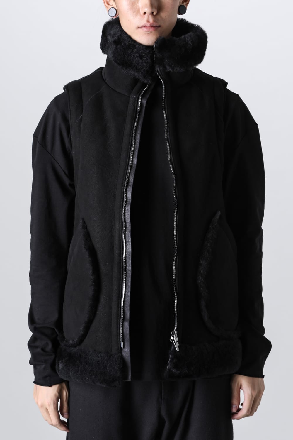 High neck  Vest Sheep Skin Black