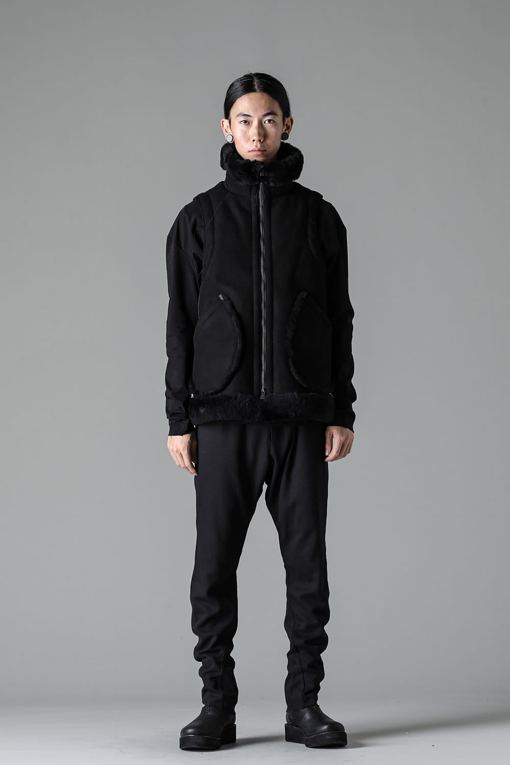 High neck  Vest Sheep Skin Black