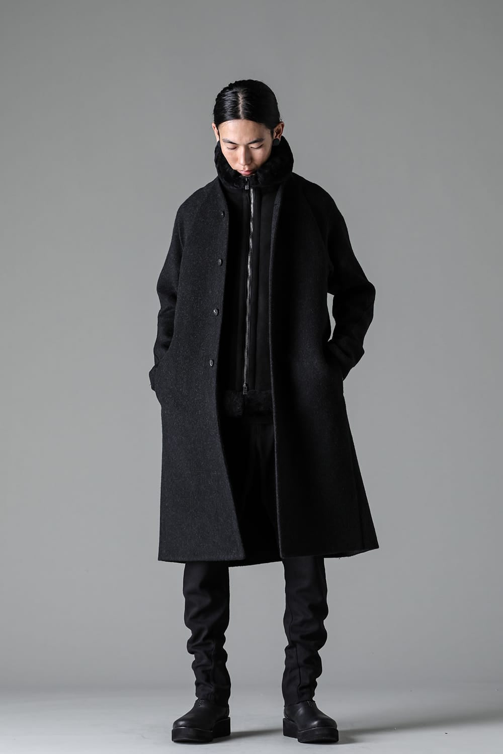 High neck  Vest Sheep Skin Black