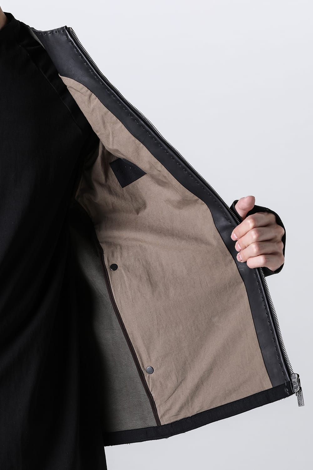 Leather  jacket  calf / silk   bonded