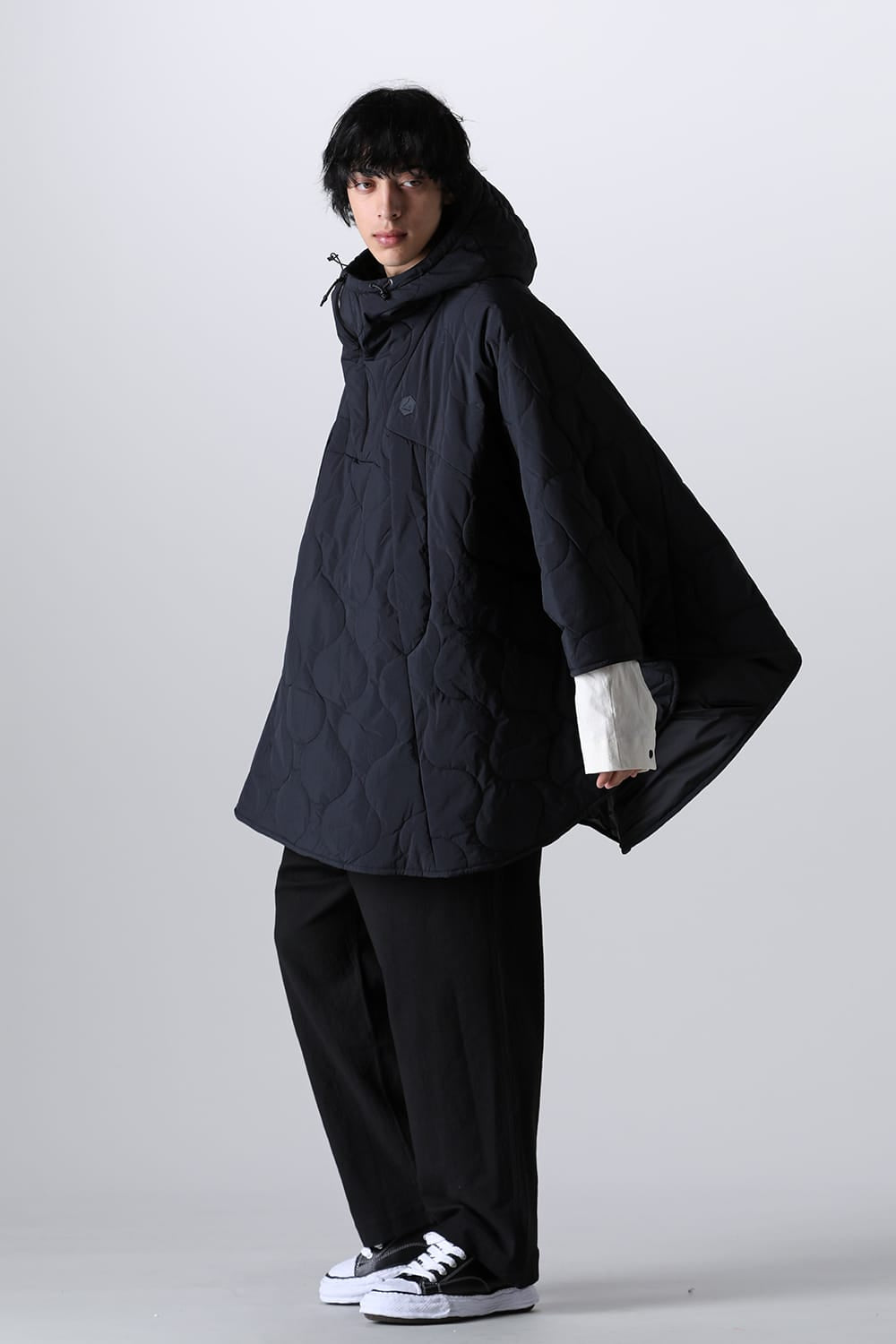 Heating Poncho Black