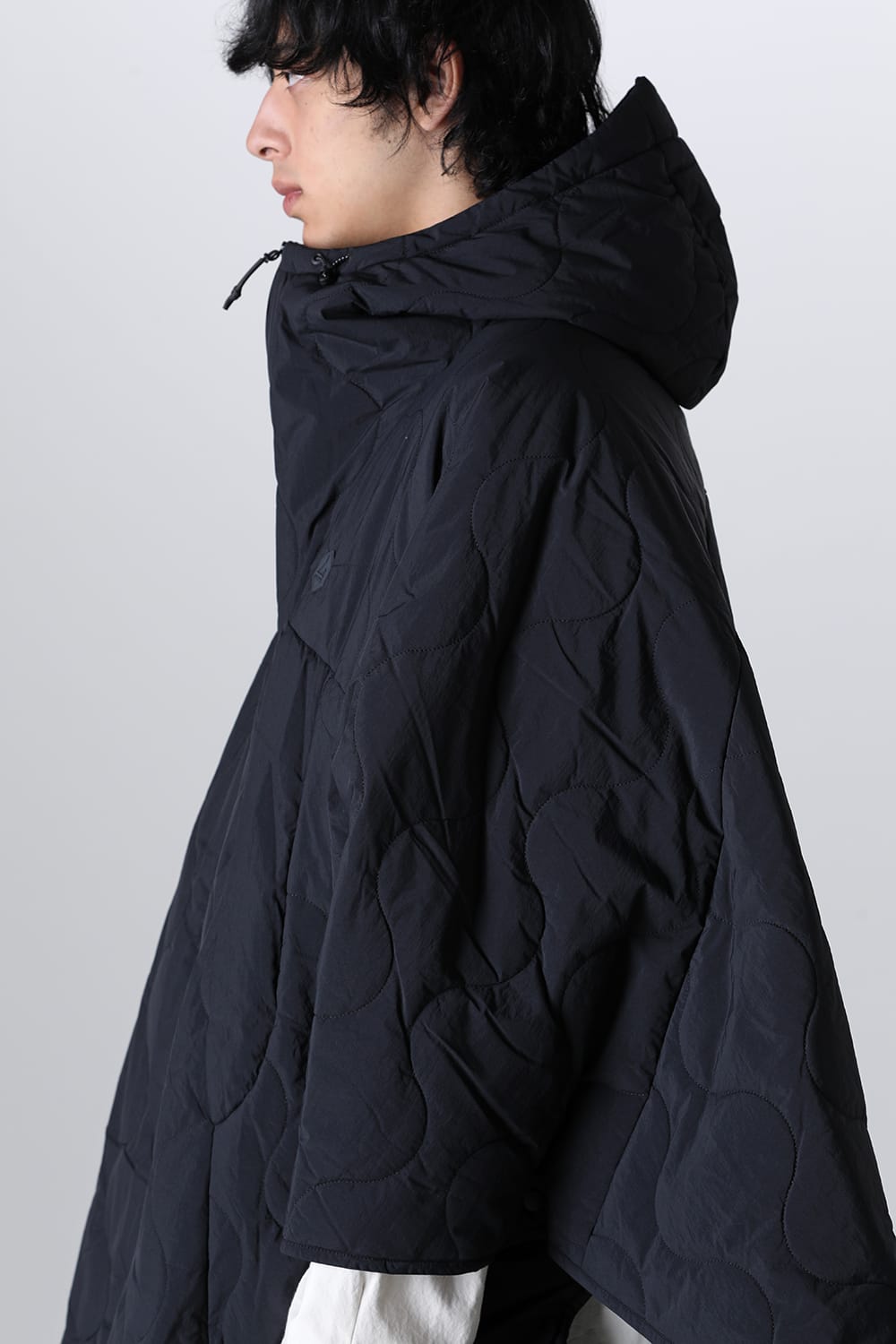 Heating Poncho Black