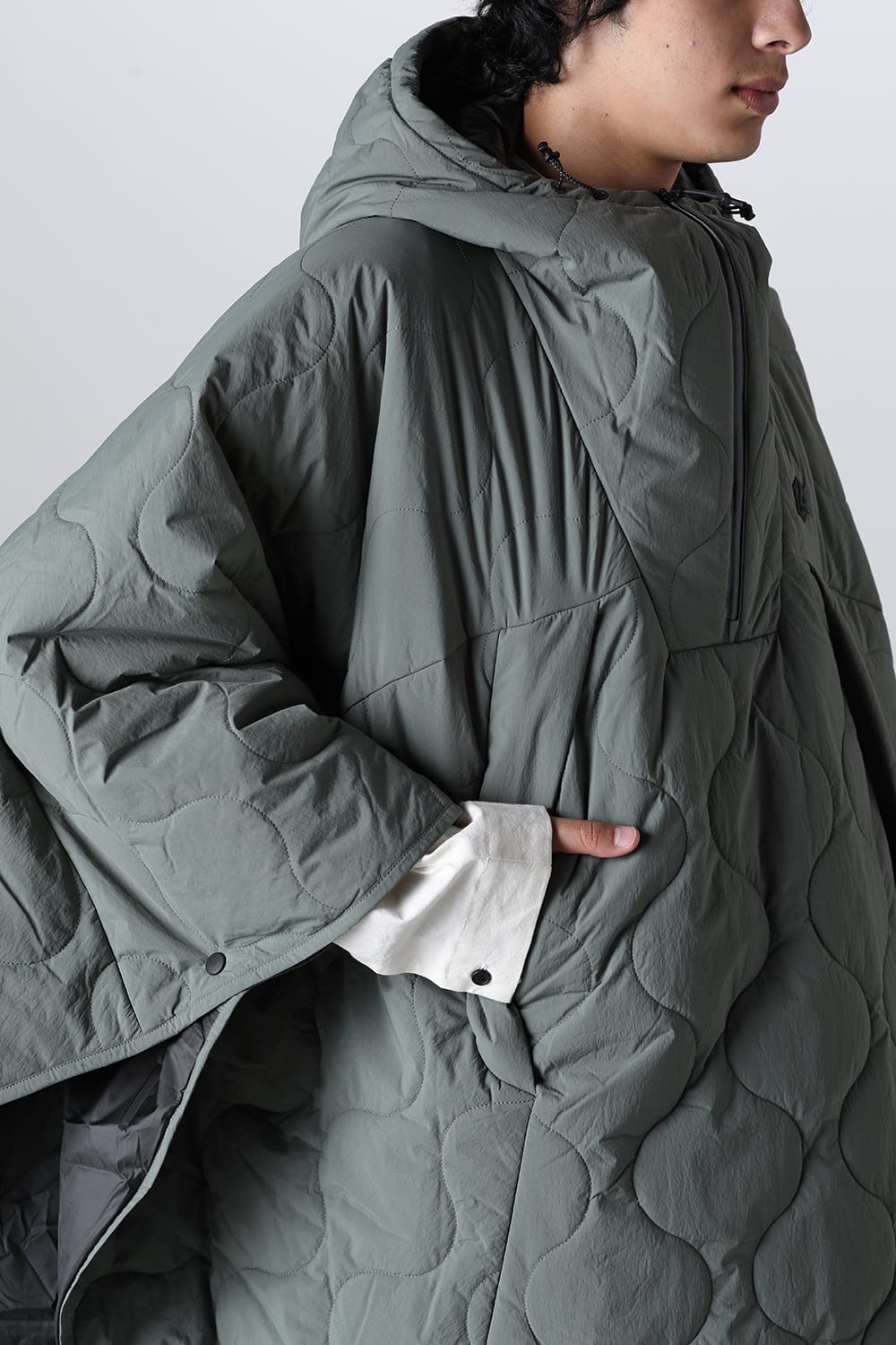 Haeating Poncho Foliage