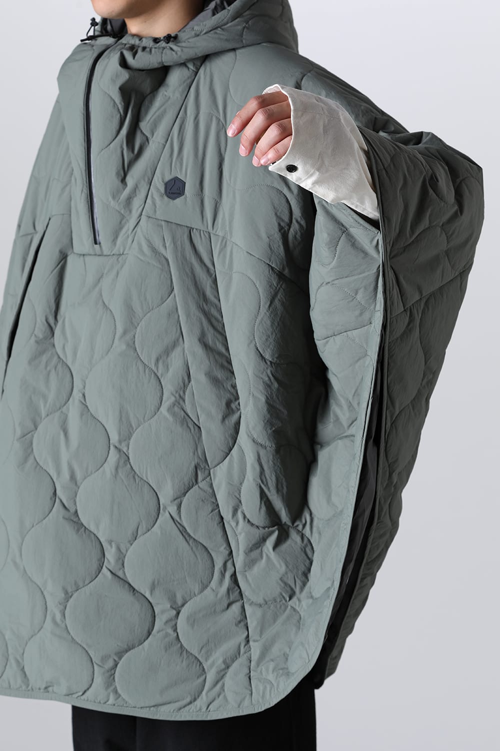 Haeating Poncho Foliage