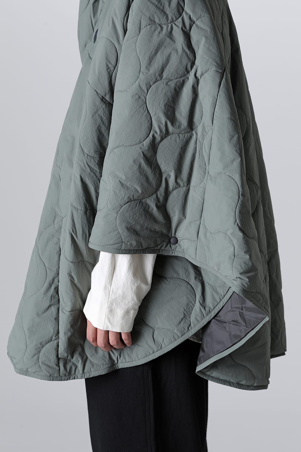 Haeating Poncho Foliage