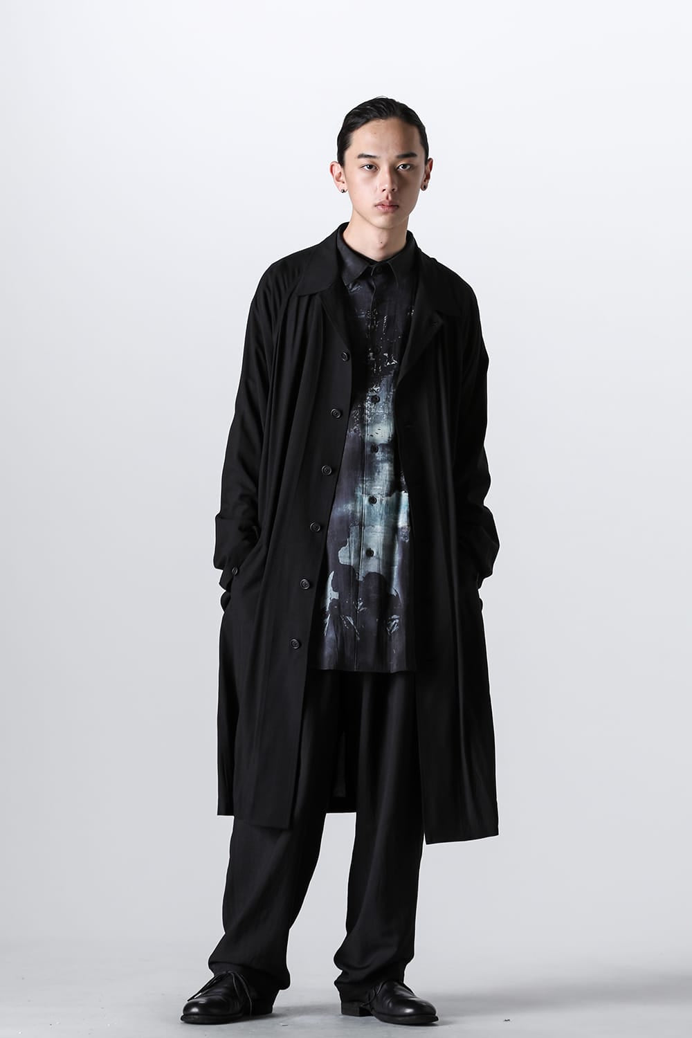 Lagrangian Sleeve Coat