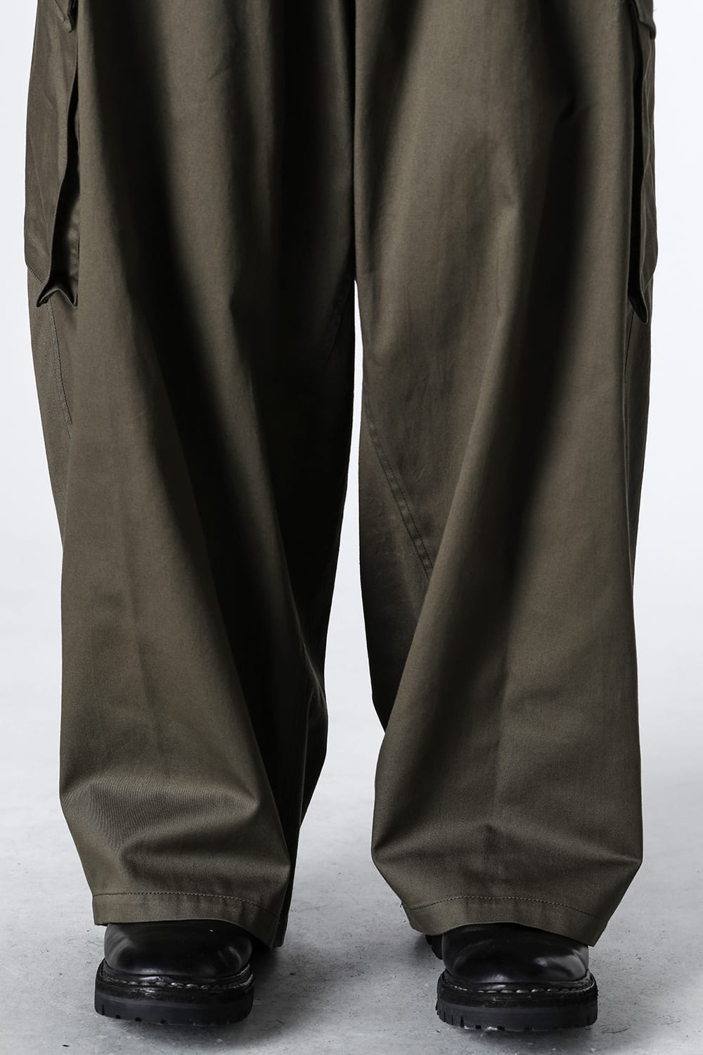 12 Tuck Work Pants