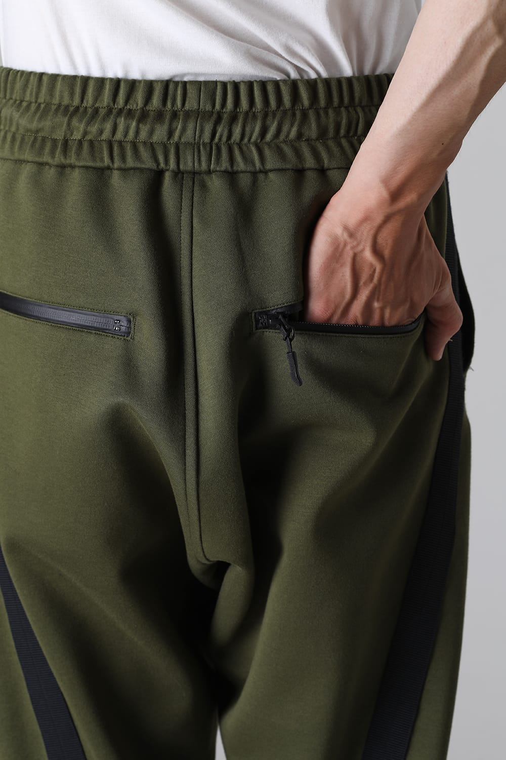 ライン ジャージーパンツ カーキ