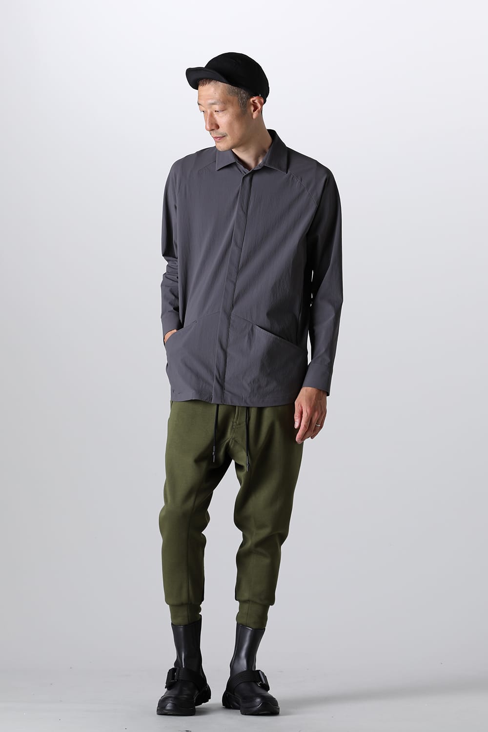 ライン ジャージーパンツ カーキ