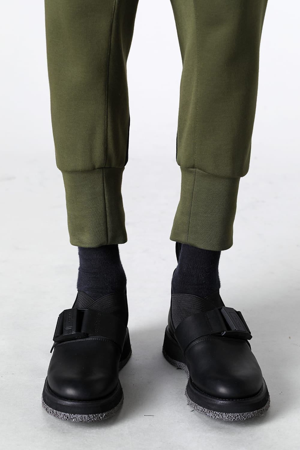 ライン ジャージーパンツ カーキ