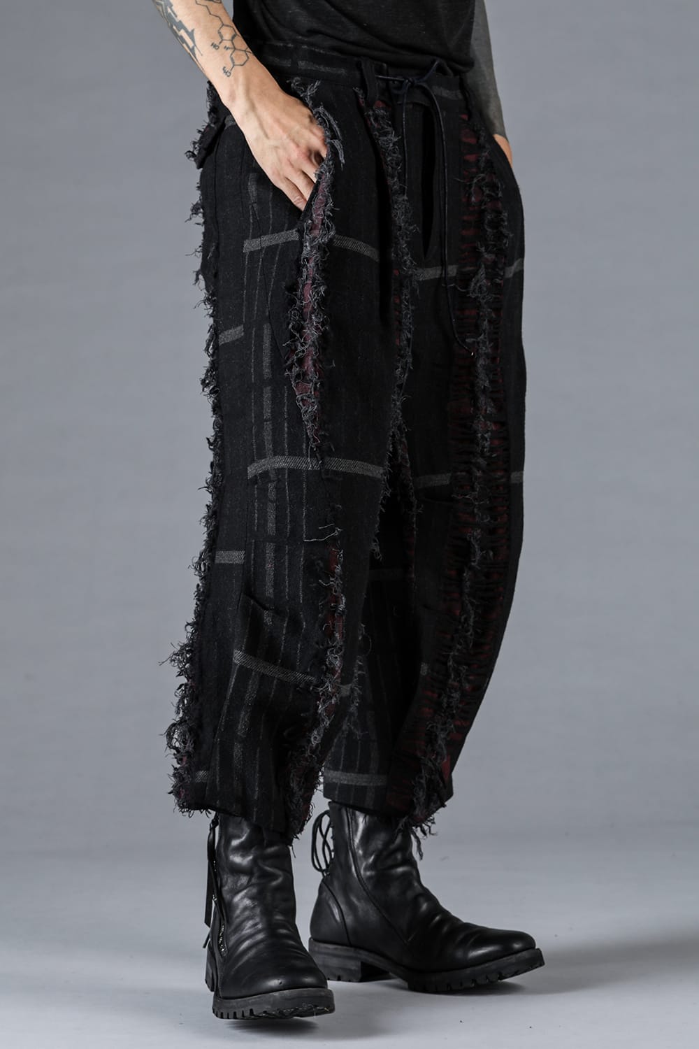 Destroy Random Stripe Wide Cropped Pants